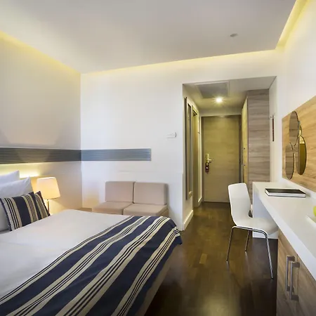 Admiral - By Liburnia & 4* オパティヤ