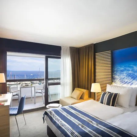 Admiral - By Liburnia & 4*