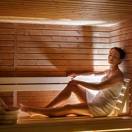 Admiral - By Liburnia & 4*