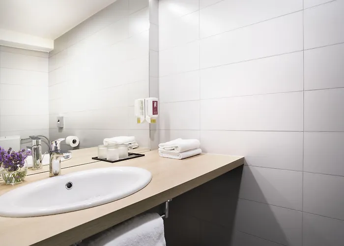 Admiral - By Liburnia & 4*