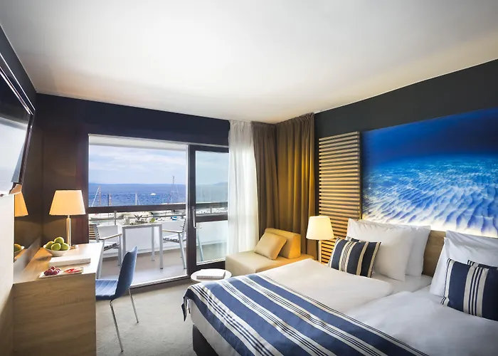 Admiral - By Liburnia & 4*